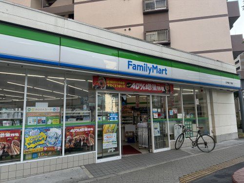 ファミリーマート 江戸堀三丁目店の画像