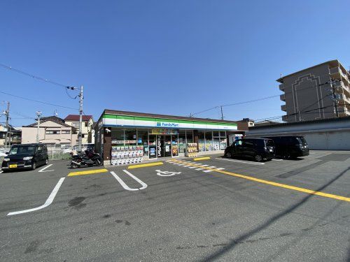 ファミリーマート　寝屋川寿町店の画像