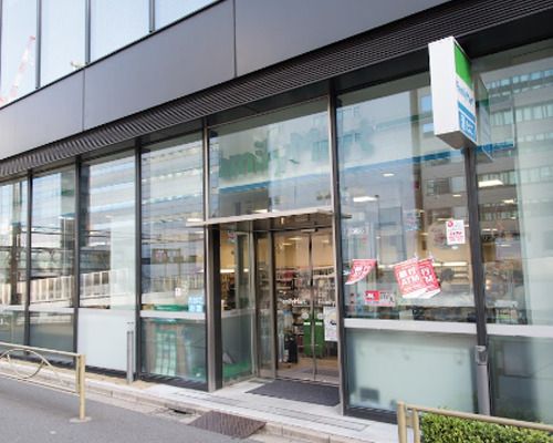 ファミリーマート スバル桜丘２４６店の画像