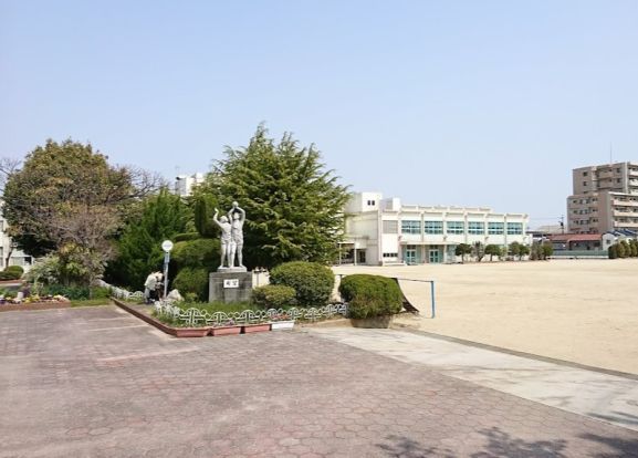 名古屋市立守山小学校の画像