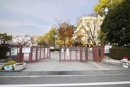 尼崎市立武庫の里小学校の画像