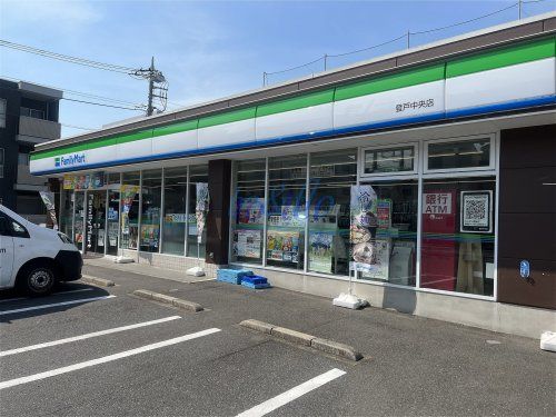 ファミリーマート 登戸中央店の画像