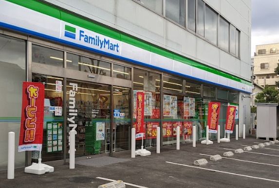 ファミリーマート　横浜中山町店の画像