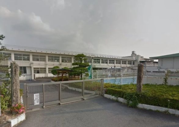 可児市立春里小学校の画像