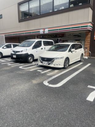 セブンイレブン 川崎新丸子東2丁目店の画像