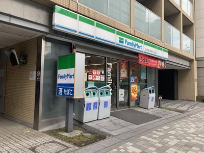 ファミリーマート 日本橋人形町三丁目店の画像