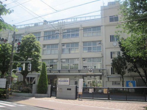 練馬区立大泉中学校の画像