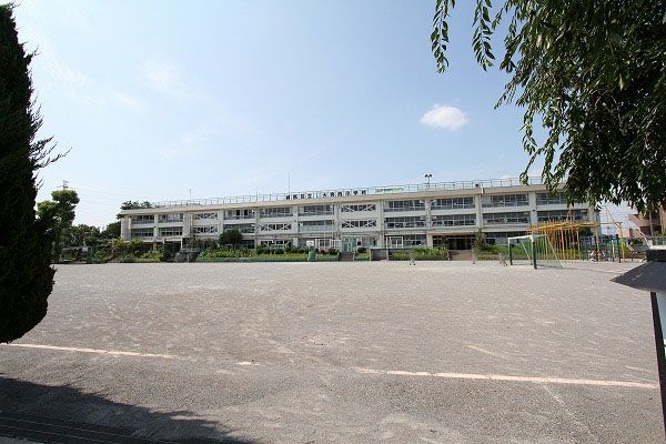 練馬区立大泉西小学校の画像