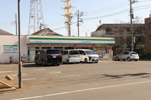 ファミリーマート 南大泉六丁目店の画像