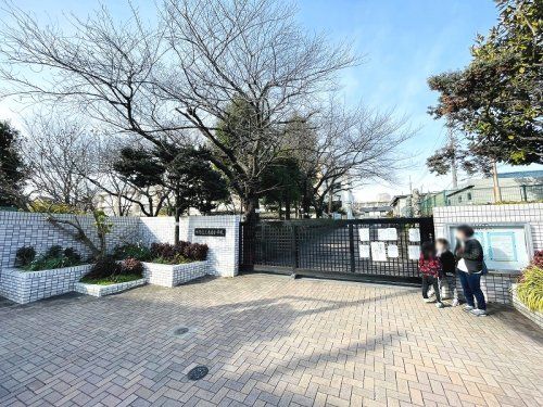 練馬区立春日小学校の画像