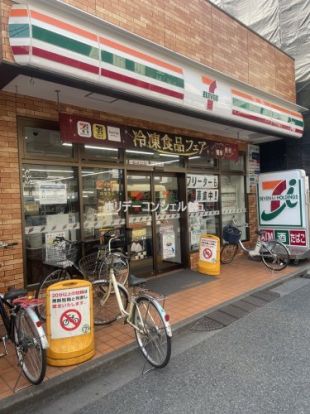 セブンイレブン 川崎新丸子駅前店の画像