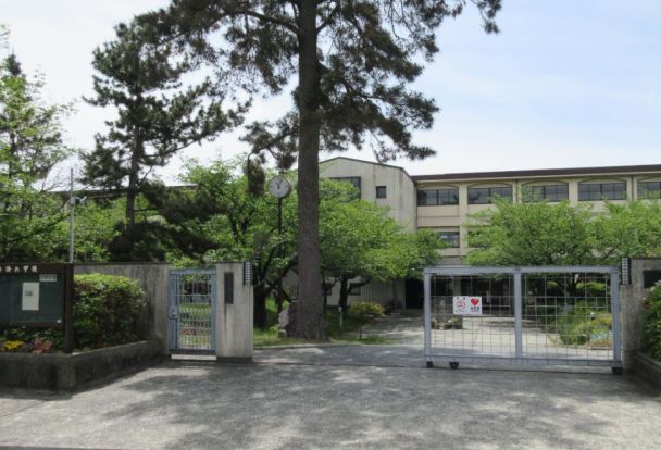 西宮市立甲陵中学校の画像