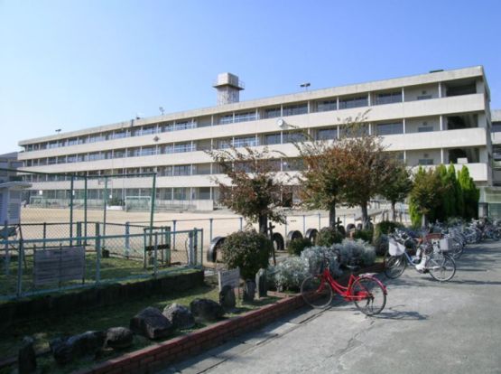 吹田市立 岸部第二小学校の画像