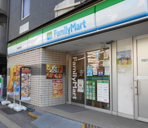 ファミリーマート　横浜栄町店の画像
