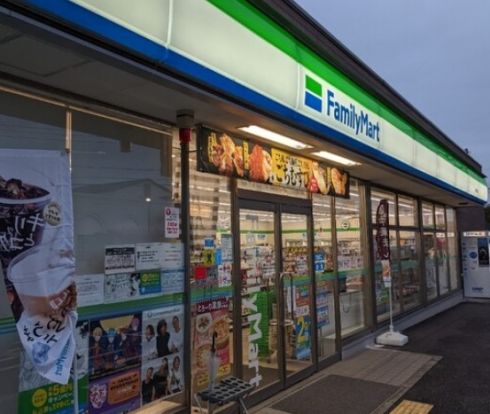 ファミリーマート 上尾原市西店の画像