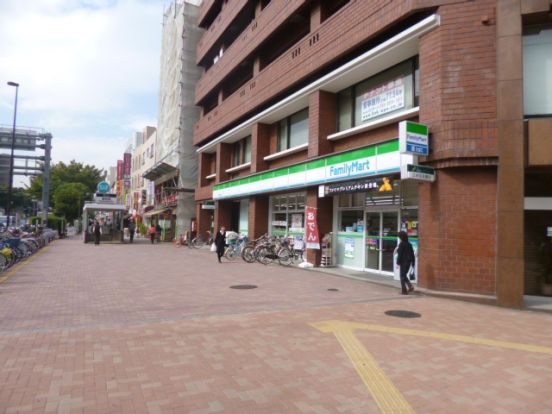 ファミリーマート豊島要町店の画像