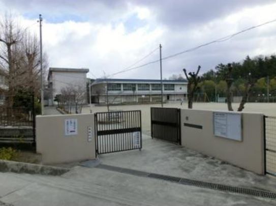 吹田市立 津雲台小学校の画像