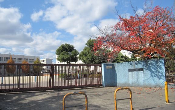 高槻市立富田小学校の画像