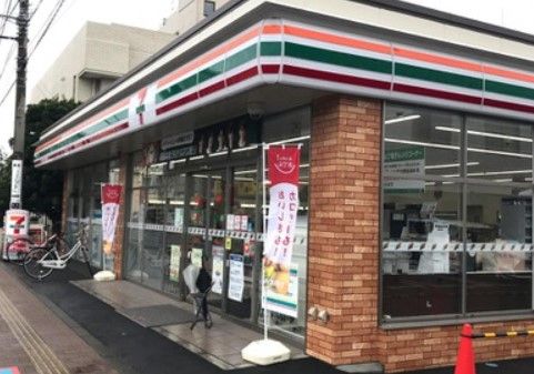 セブンイレブン 大和鶴間駅東口店の画像