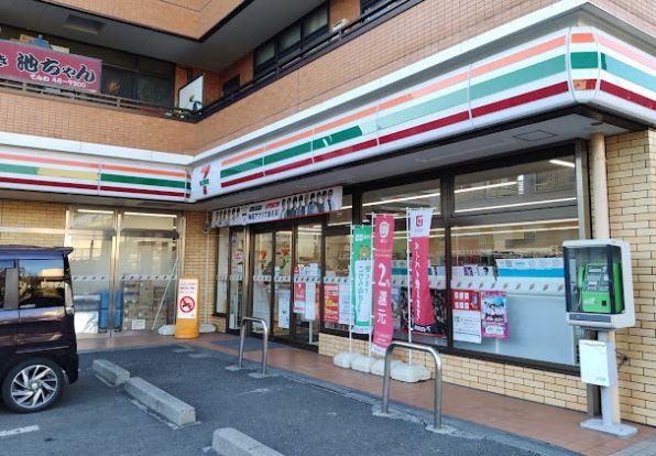 セブンイレブン 横須賀長沢駅前店の画像