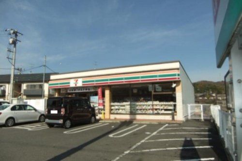 セブンイレブン 岡山山崎店の画像