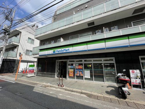 ファミリーマート 西麻布霞町店の画像