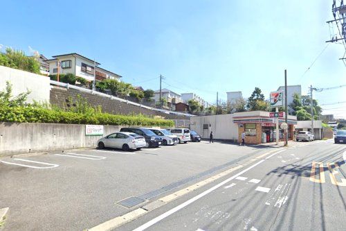 セブンイレブン 横浜日野中央3丁目店の画像