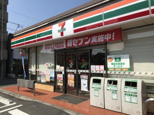 セブンイレブン 名古屋牛田通店の画像