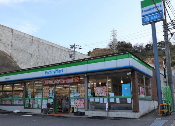 ファミリーマート　横須賀船越町店の画像