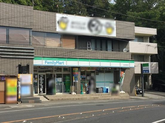 ファミリーマート 西武球場駅前店の画像