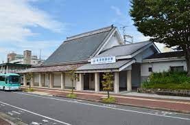 近鉄橿原線　畝傍御陵前駅の画像