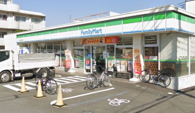 ファミリーマート 小金井中大附属前店の画像