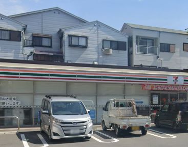 セブンイレブン 大阪湯里6丁目店の画像