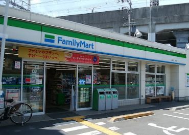 ファミリーマート 桑津五丁目店の画像