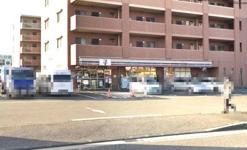 セブンイレブン 藤沢下土棚店の画像