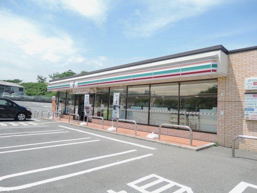 セブンイレブン 大阪体育大学前店の画像