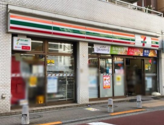 セブンイレブン 日暮里駅北店の画像