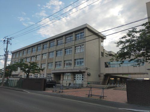 浦町中学校の画像