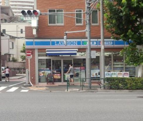 ローソン 市谷仲之町店の画像