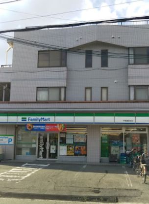 ファミリーマート 甲陽園駅前店の画像