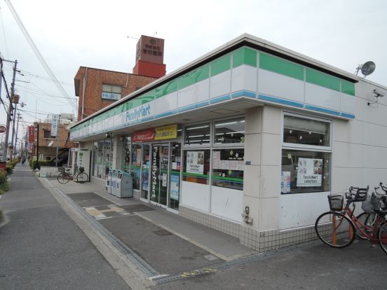 ファミリーマート玉串元町一丁目店の画像