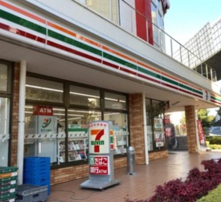 セブンイレブン 江東枝川店の画像