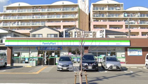 ファミリーマート 灘神前町店の画像