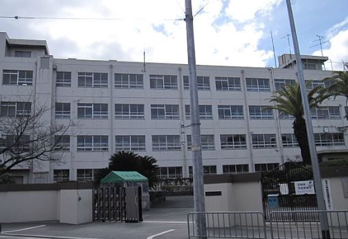 高槻市立柱本小学校の画像