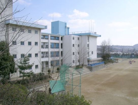 多田中学校の画像