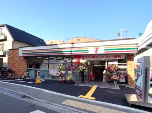 セブンイレブン 西宮川西町店の画像