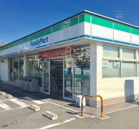 ファミリーマート 堺緑ケ丘中町店の画像