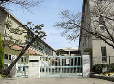 茨木市立 三島小学校の画像