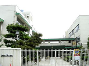 茨木市立 郡小学校の画像