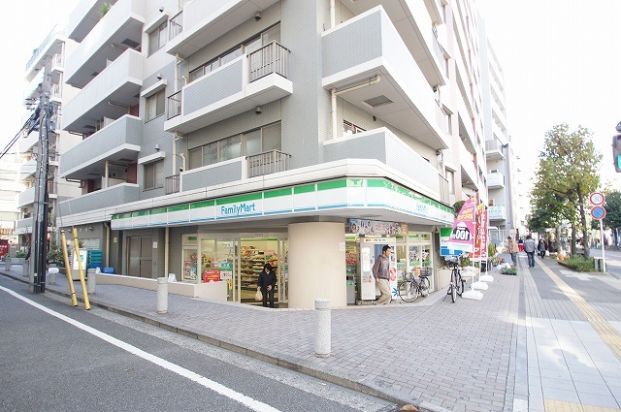 ファミリーマート「ネオマイム鶴見東口店」の画像